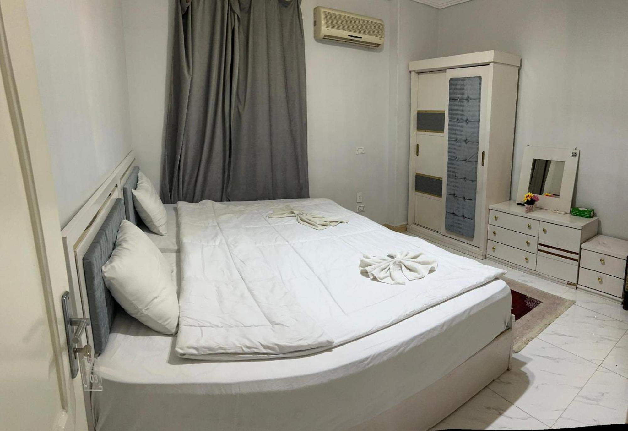 Hotel Pharaohs Oasis 3*